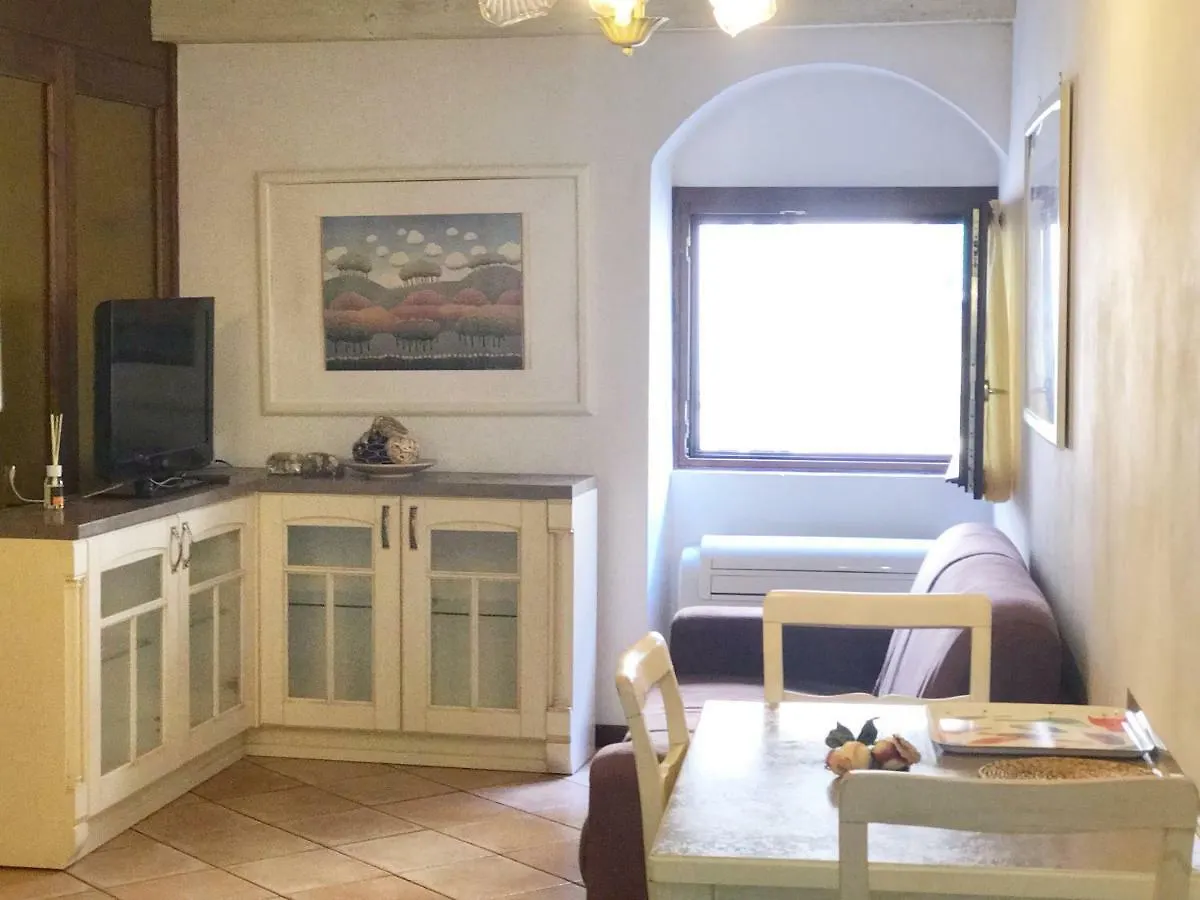 Cozy Apartment In Florence